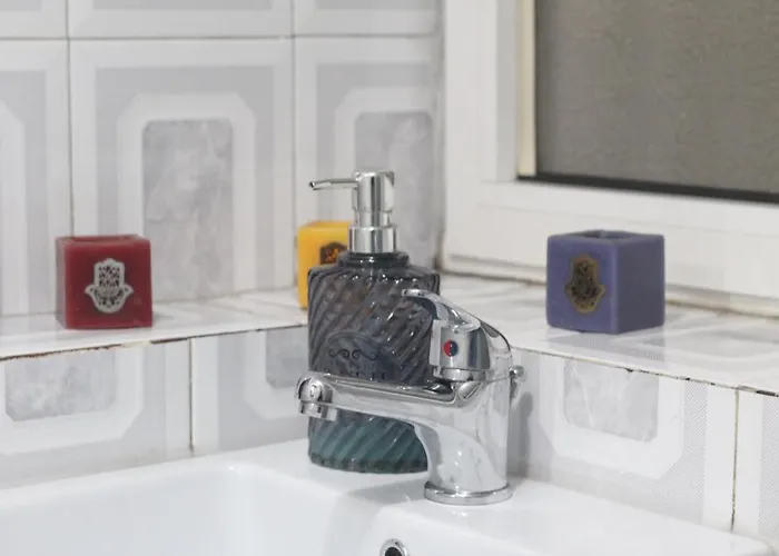 Tufina ホステル *