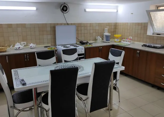 Auberge de jeunesse Tufina Tirana